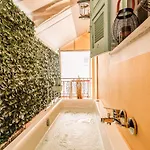 Melos House - Charming With Jacuzzi In The Heart Of The Perfect For Memorable Summer Experiences By Mana Gers Lejlighed